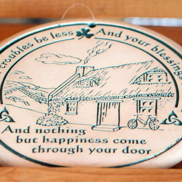 Seneca Ceramics Irish Blessings Bread And Bun Warmer Trivet - Picture 5 of 7